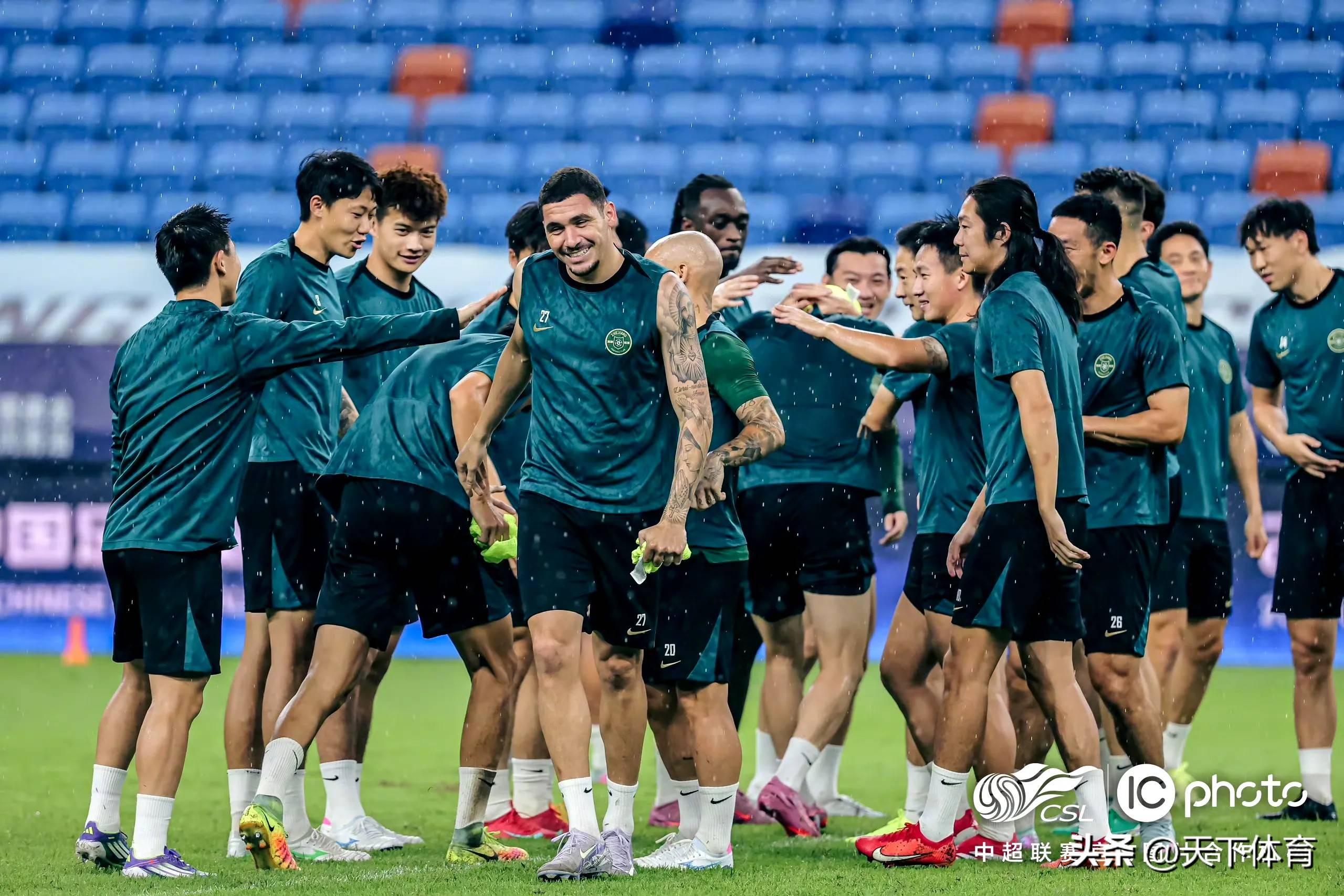 爱游戏APP-赛后突围战来临；浙江稠州围绕意大利杯队长鼓劲；球迷炸锅；赛程密集仍需轮换的简单介绍